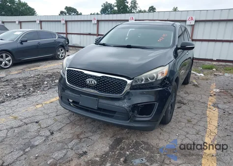 2016 Kia Sorento 2.4L L из США, поврежденный, VIN 5XYPG4A32GG048145